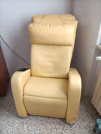 Poltrona massaggiante in pelle marca Keyton 