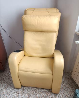 Poltrona massaggiante in pelle marca Keyton 