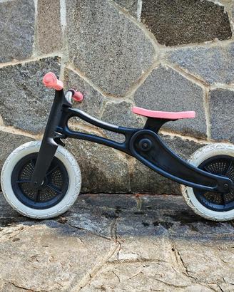 Wishbone bike nera/rosa