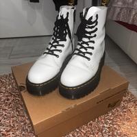 Dr. Martens Jadon