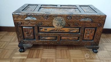 BAULE/CASSAPANCA CINESE IN LEGNO INTAGLIATO