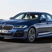 BMW Serie 5 disponibile per ricambi 2021 v342