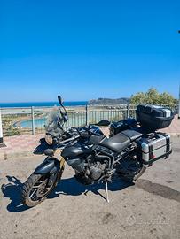 Triumph Tiger 800