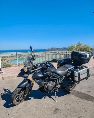 Triumph Tiger 800