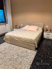 Letto matrimoniale con contenitore