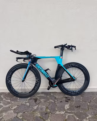 bici triathlon in carbonio taglia 56