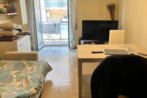 Pigneto stanza singola con balcone