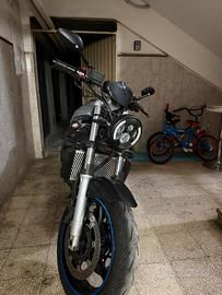 Suzuki grs