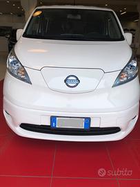 Nissan eNV200 Evalia bus 7 posti elettrico 40KW