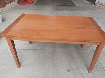 Tavolo cucina con sedie