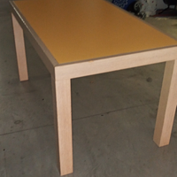 Tavolo in legno