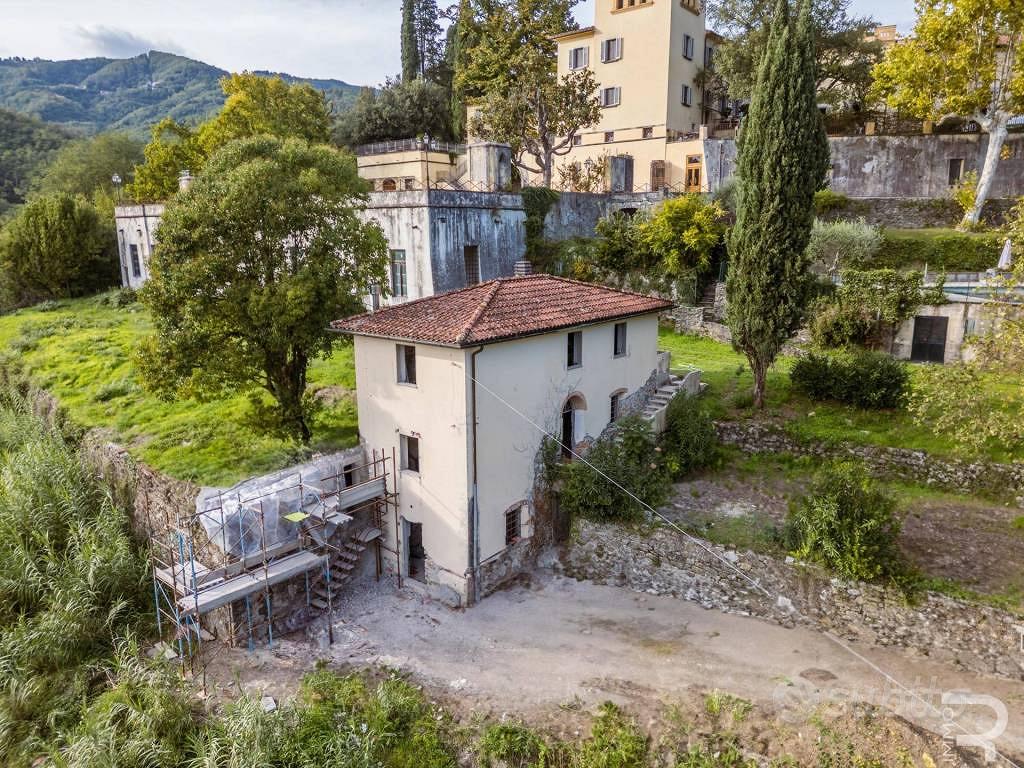 Villa di 150 m² con 5 locali a Pistoia