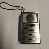 Vintage Panasonic RF-505 FM/AM Pocket Portable Rad