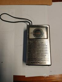 Vintage Panasonic RF-505 FM/AM Pocket Portable Rad