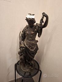 Statua con cornocoppia