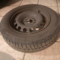 4 Cerchi ferro da 14” con gomme 20%