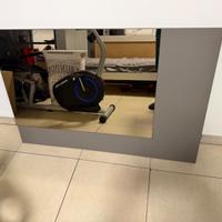 Specchio in cornice di compensato