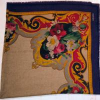 Sciarpa/scialle Valentino 