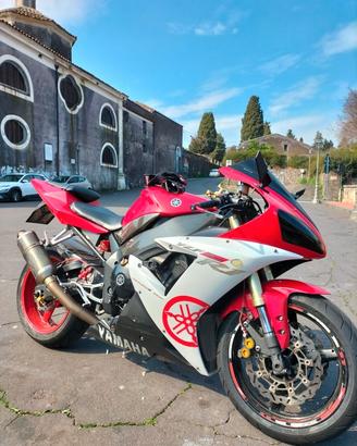 Yamaha YZF R1 - 2003