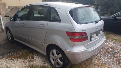 Auto Mercedes