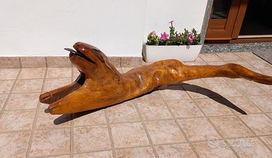 Scultura in legno decorativa