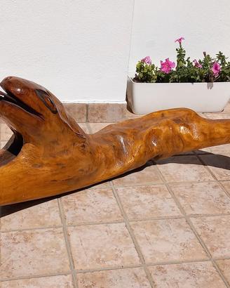 Scultura in legno decorativa
