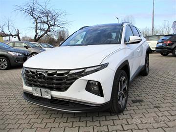 HYUNDAI Tucson 1.6 HEV aut. Exellence - Deluxe/L