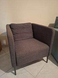 Poltrona IKEA EKERÖ grigio chiaro in tessuto