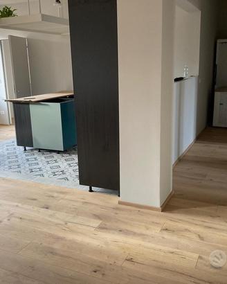 Parquet maxiplancia oliato con nodi a Savona