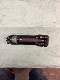 Attacco manubrio integrale