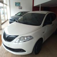 Lancia Ypsilon 1.0 FireFly 5 porte S&S Hybrid Oro