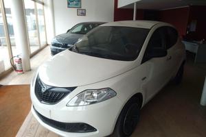 Lancia Ypsilon 1.0 FireFly 5 porte S&S Hybrid Oro
