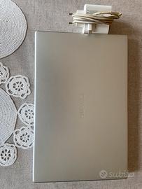 Notebook Huawei D15 Ryzen 5 + caricatore originale