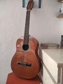 Chitarra acustica