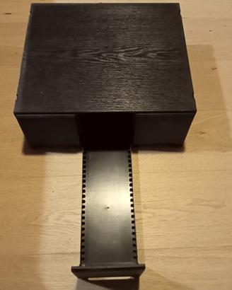 Coppia di porta CD/DVD a cassetti.