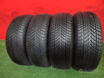 215 55 17 Gomme Invernali GoodYear 215 55 R17