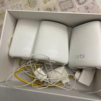 Orbi wifi mesh 1xRBR20 2x RBS20