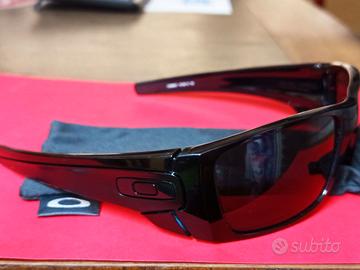 Occhiali da sole Oakley Fuel Cell 9096-01 Polarizz