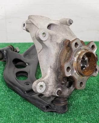 BMW F70 U06 Mozzo fusello anteriore sinistro