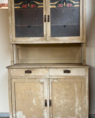 Credenza antica in legno- da restaurare