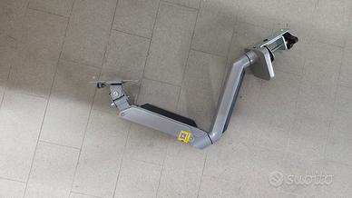 supporto monitor da tavolo