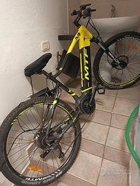 Mountain bike Elettrica bicicletta assistita