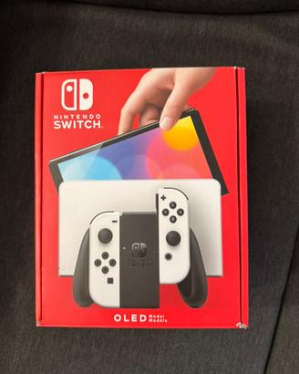 NINTENDO SWITCH OLED COME NUOVA+ACCESSORI