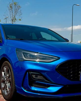 Focus V 2023 1.0t ecoboost h ST-Line X 155cv autom