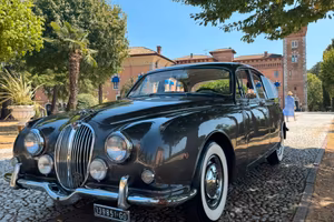 JAGUAR 240