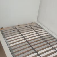 letto da 1piazza e mezzo con doghe in legno