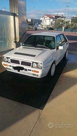 Lancia delta hf 1.6 turbo allestimento integrale