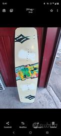 Tavola da kitesurf Naish Thorne nuda