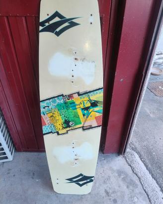 Tavola da kitesurf Naish Thorne nuda