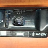 Nikon W35 – Compatta 35mm Vintage
